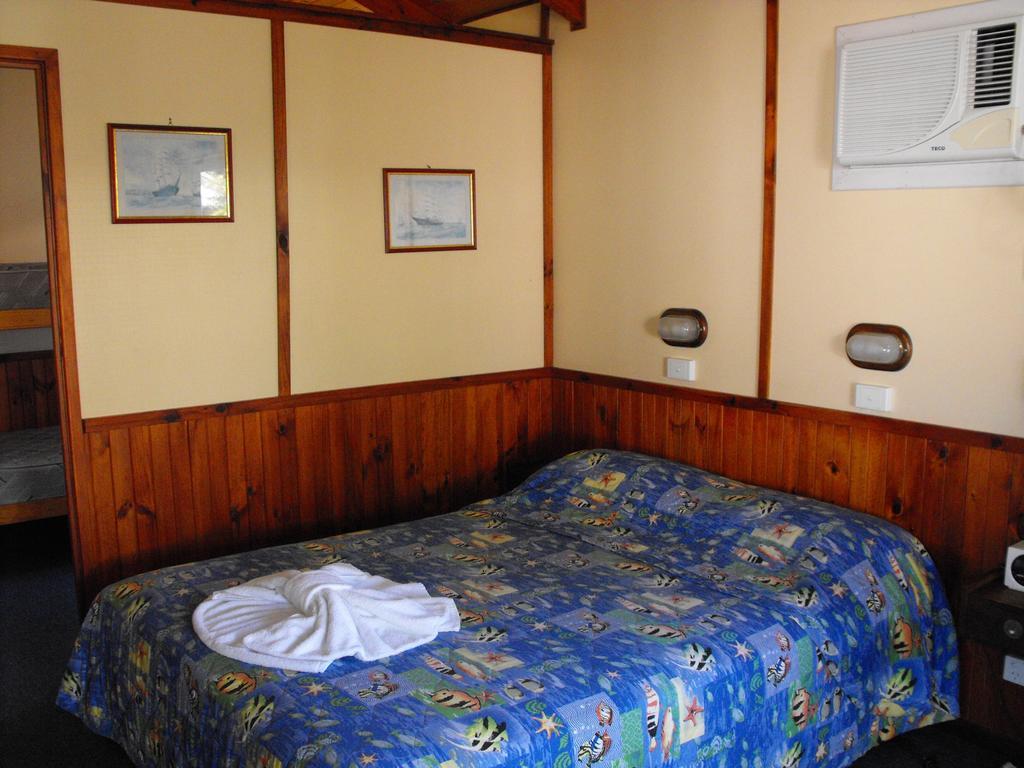 Smugglers Cove Village 4* Forster